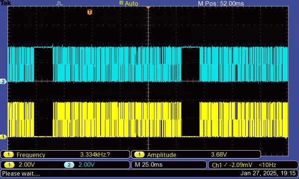 Oscilloscope output from Pin 3 and pin 2 of the PMT db9 harness with lamps on